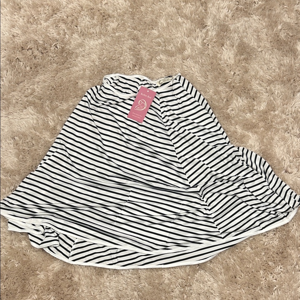 Elegant Black and White Nursing Cover